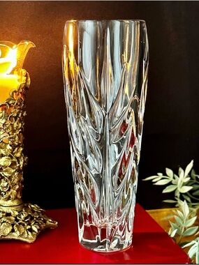 Gorham Crystal Star Blossom 7-inch flower vase